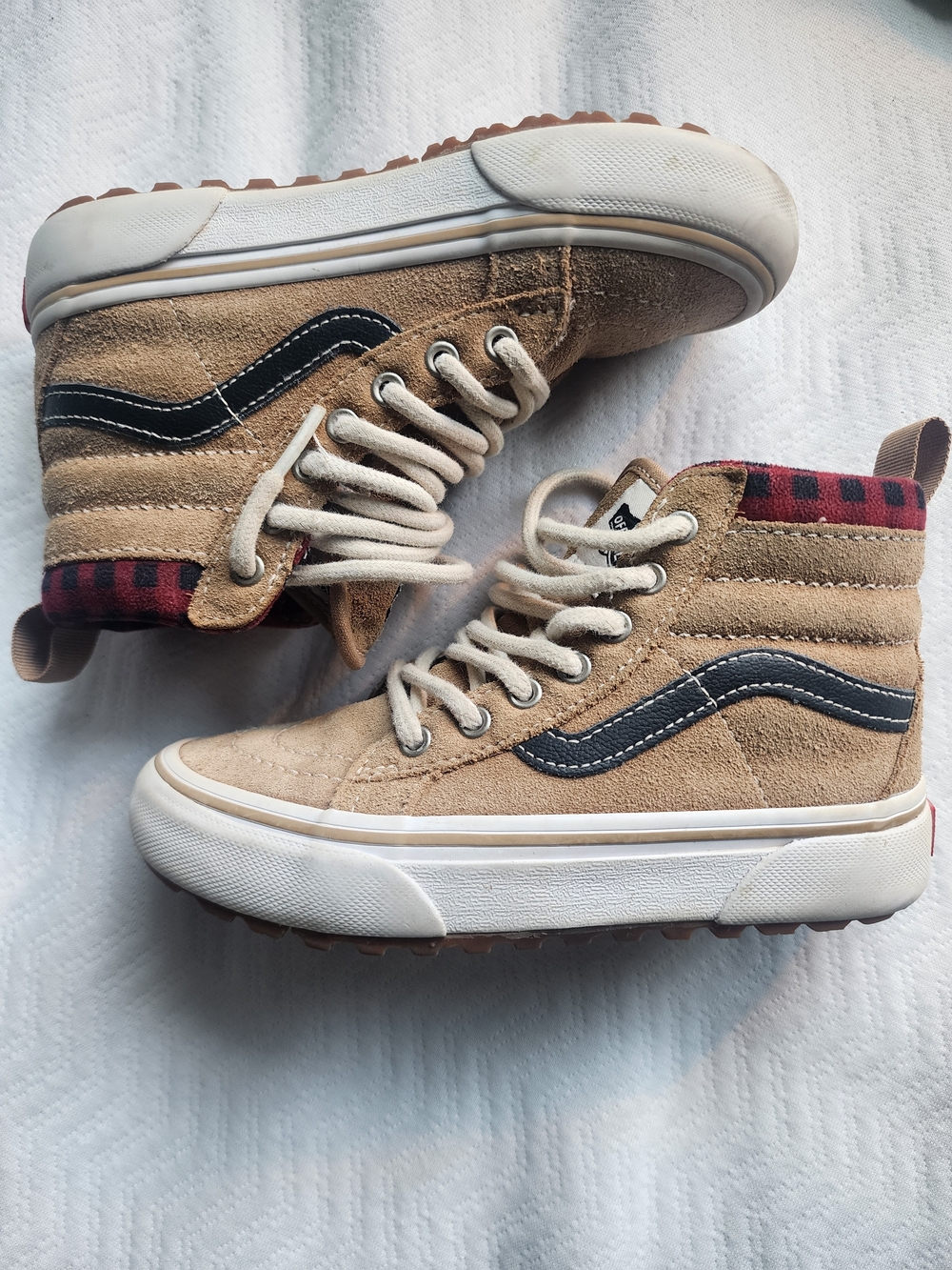 Vans Kids Sk8-Hi MTE Suede High-Top Sneakers in Tan